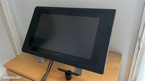 illustration ecran Cintiq 22HD et accessoires